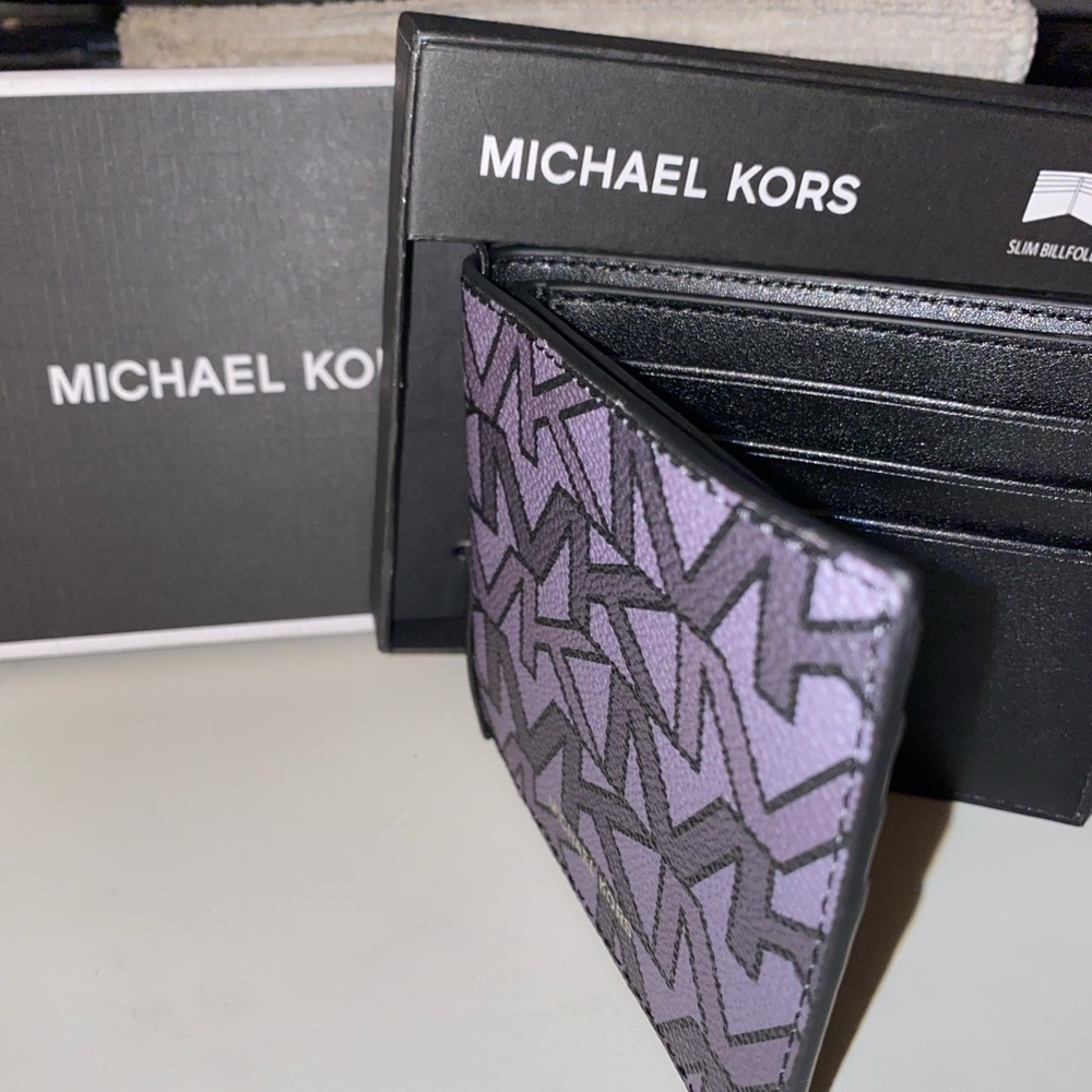Michael Kors Men’s Trifold Wallet Brand New